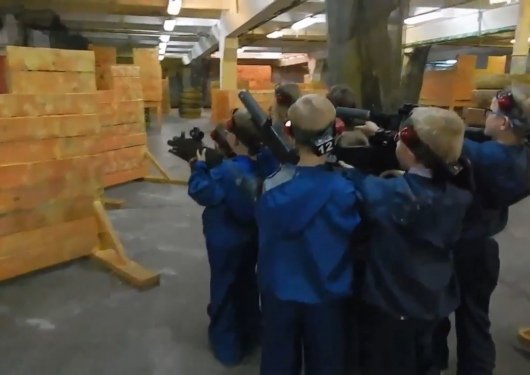 Стенка на стенку